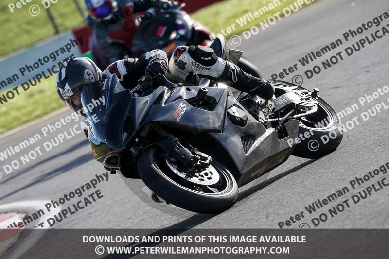 donington no limits trackday;donington park photographs;donington trackday photographs;no limits trackdays;peter wileman photography;trackday digital images;trackday photos